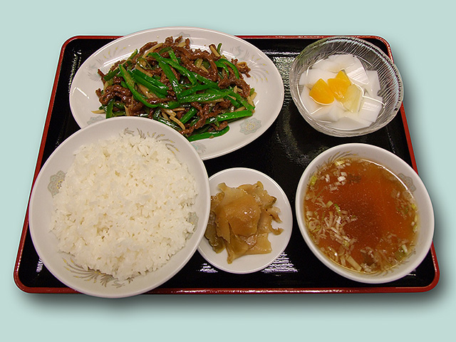 牛肉とピーマン炒め定食 ¥850. 牛肉とピーマン炒め定食 ¥850.